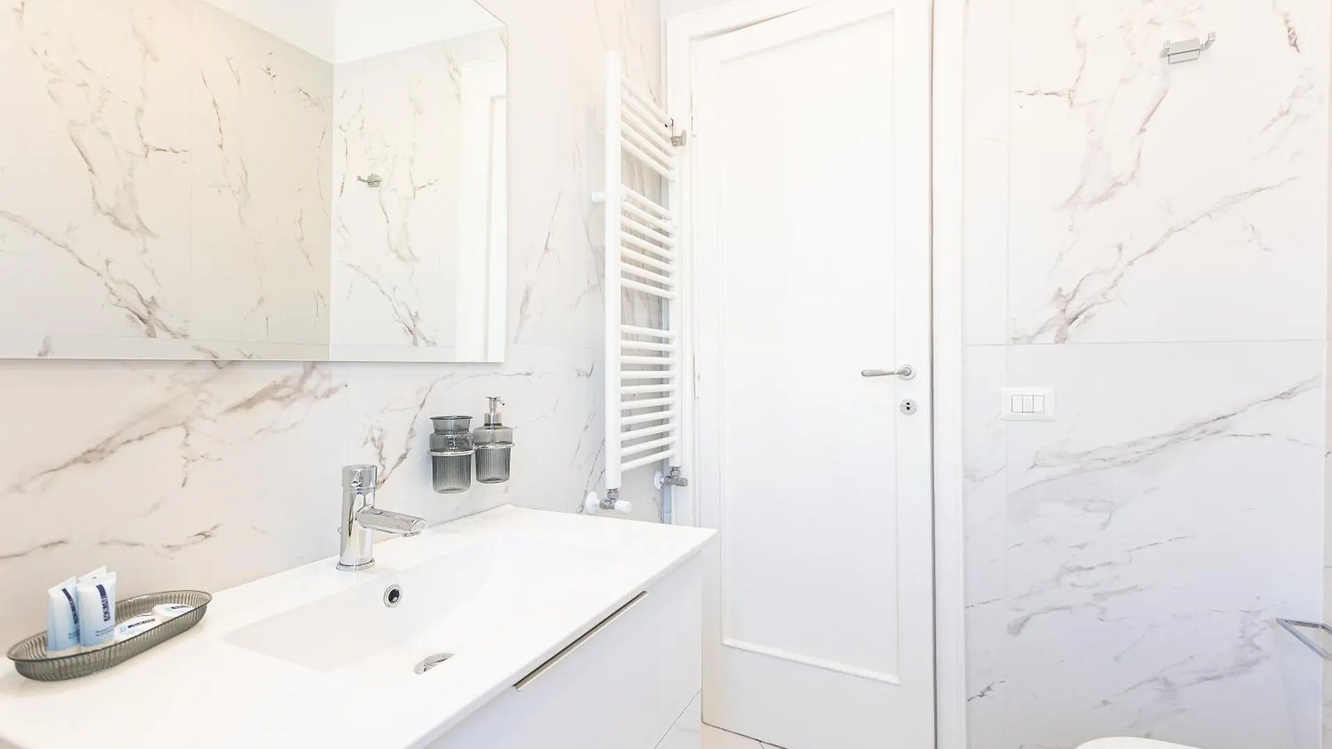 Constance Apartment By Rental In Rom