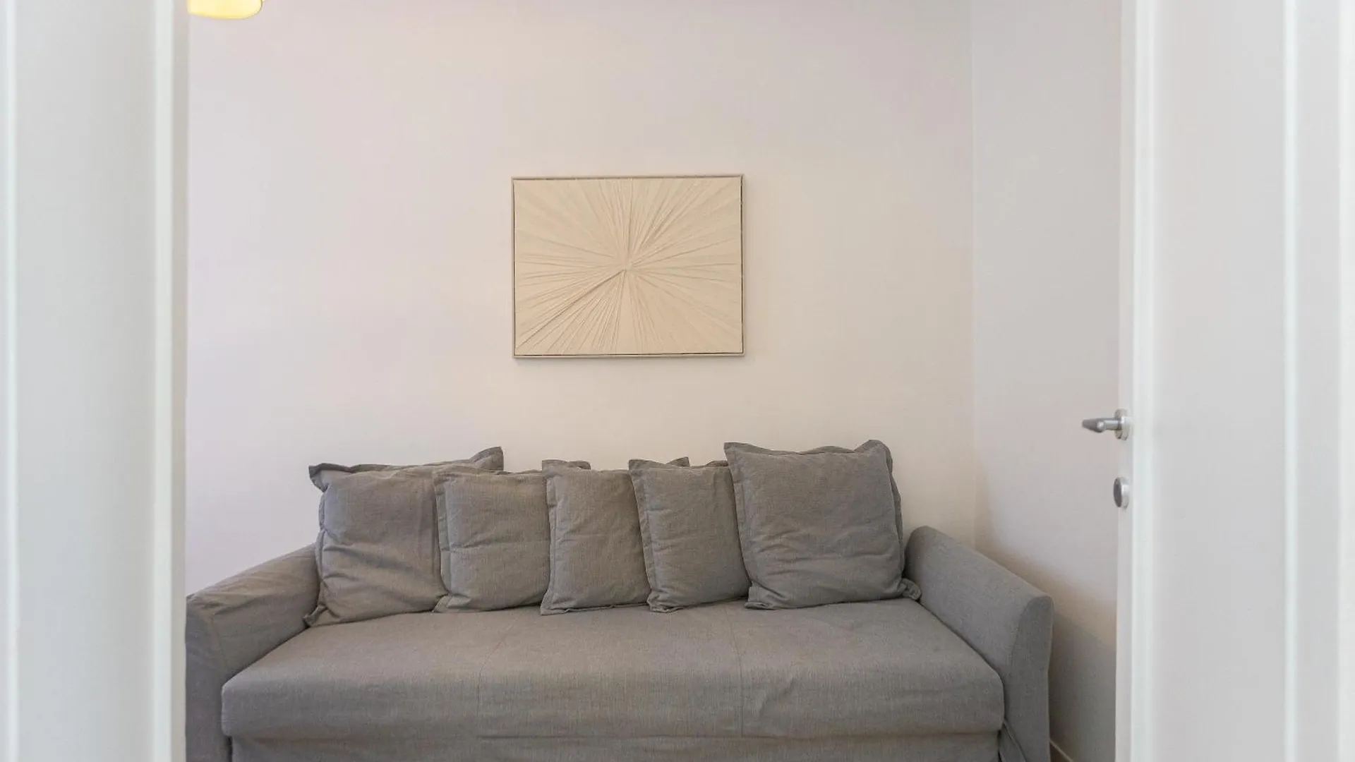 Constance Apartment By Rental In Rom